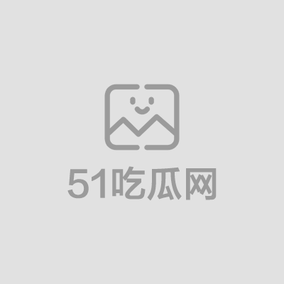 骚妈穿着厚黑带假鸡巴暴露1